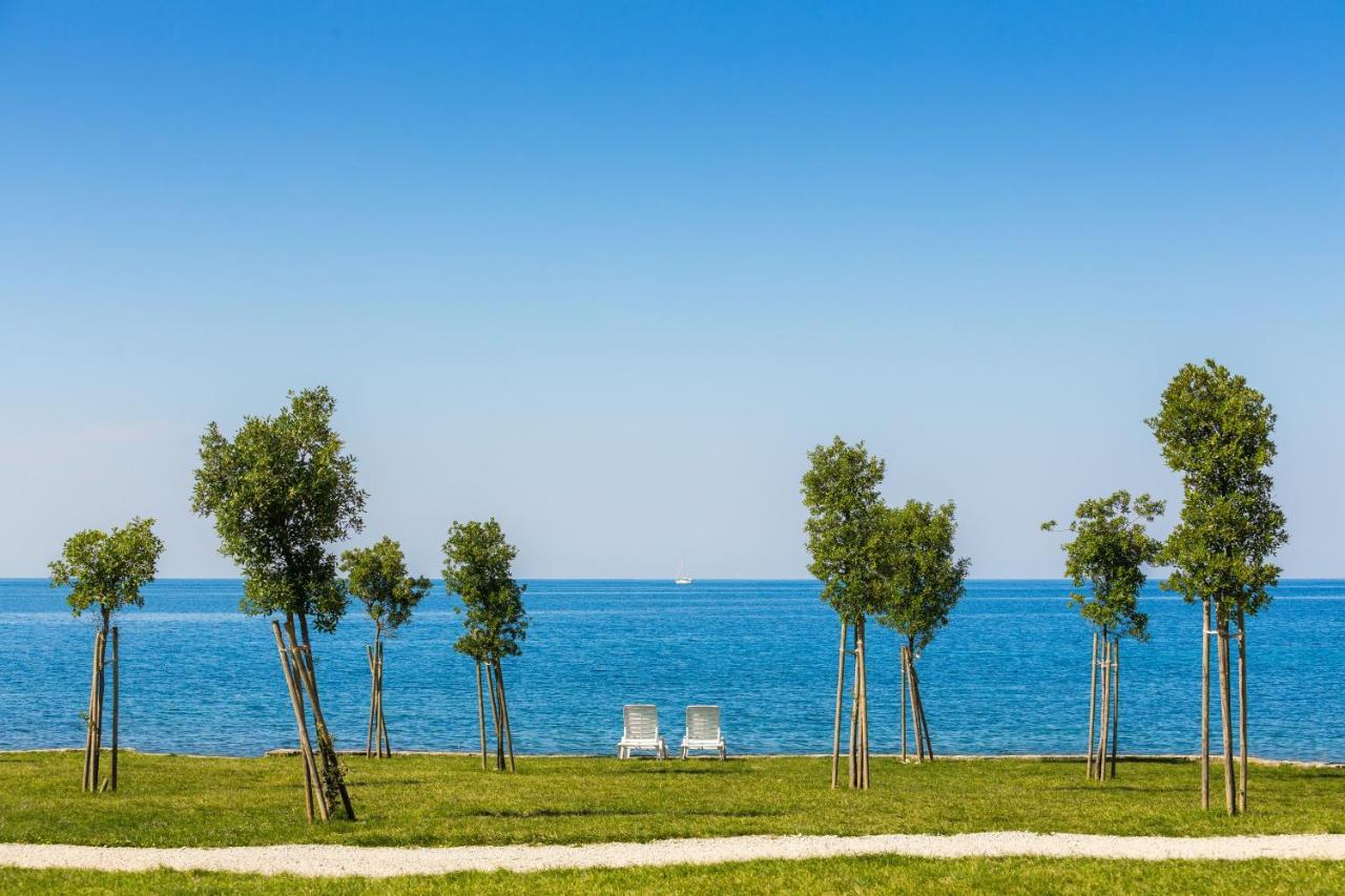 Eurocamp Mobile Homes At Fkk Naturist Campsite Ulika Porec Ngoại thất bức ảnh
