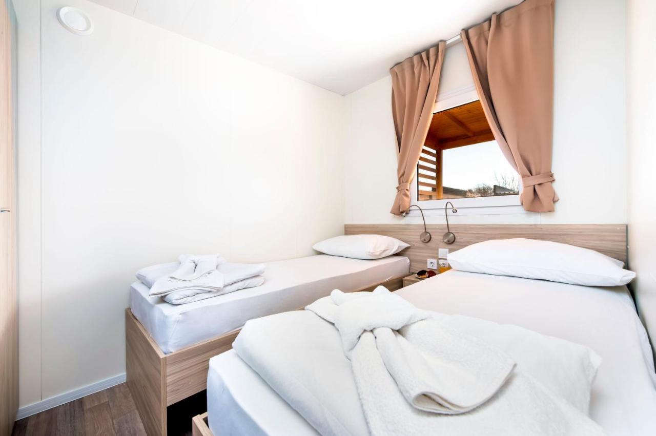 Eurocamp Mobile Homes At Fkk Naturist Campsite Ulika Porec Ngoại thất bức ảnh